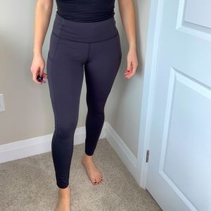 Lululemon leggings size 8 with pockets